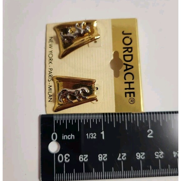 Vtg NEW Jordache Gold Tone Back With Silver Toned Tiger Pierced Earrings - Picture 4 of 4